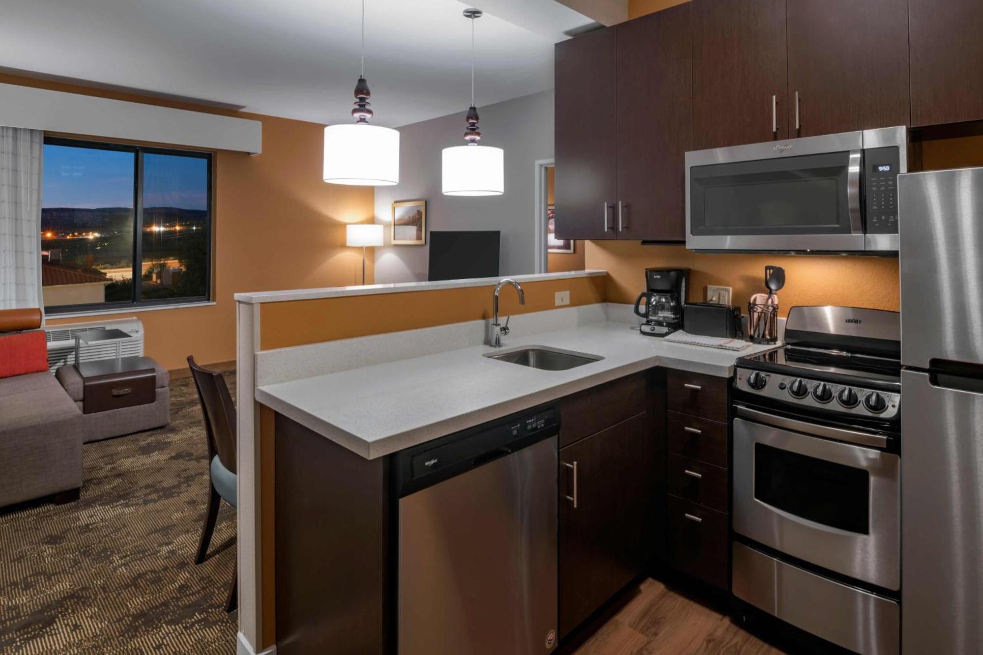Towneplace By Marriott Suites Gallup Exterior photo